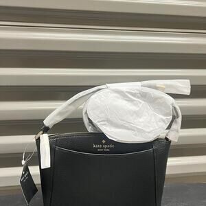 Monica crossbody in black